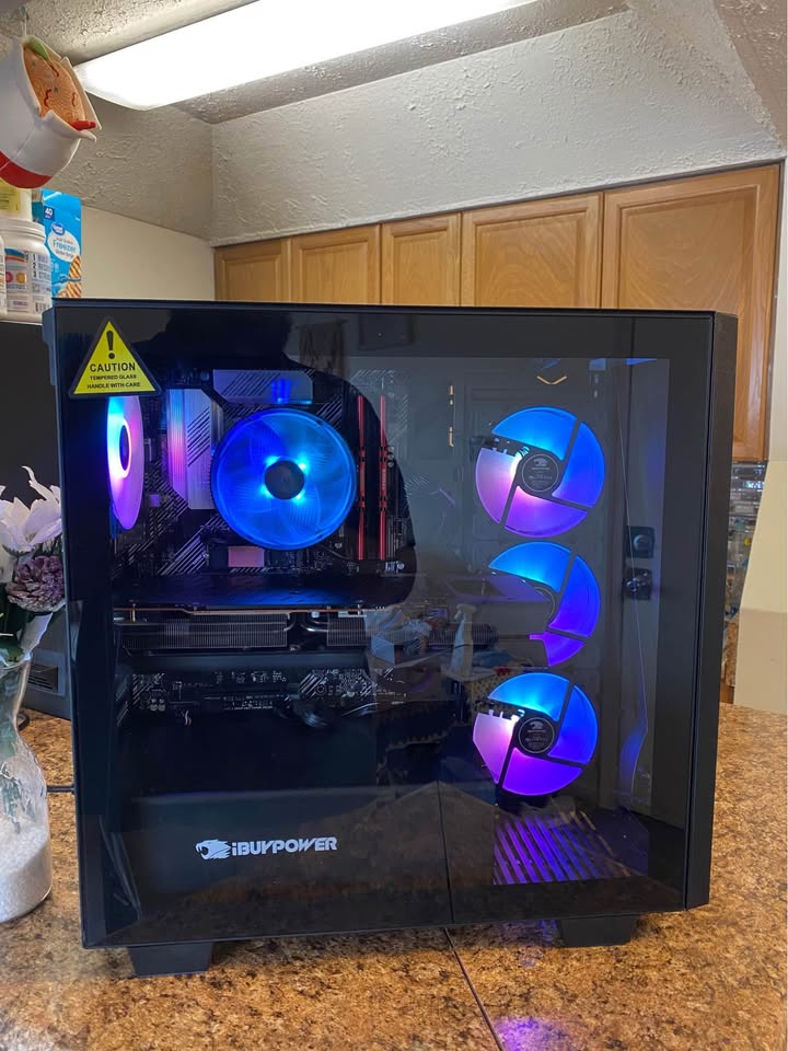 High-End Gaming PC - RX 6800, Ryzen 7 5700, 32GB RAM, 500 GB SSD - 1440p/ 4K Ready